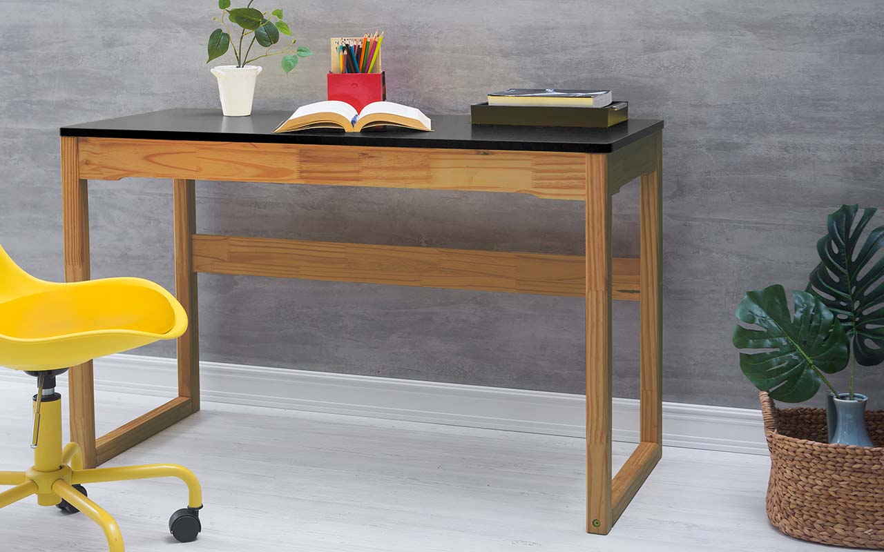 Mesa Para Estudo Olga 121x51 3x75 Cm Acabamento Verniz Nozes E Tampo Preto Compre Na Idea Store