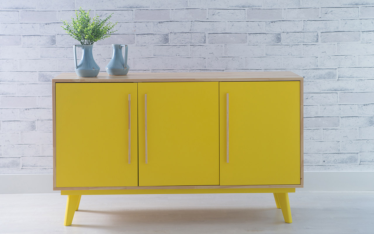 Buffet Para Sala 3 Portas De Madeira Macica Amarelo Celeste 133x40x79 5 Cm Compre Na Idea Store