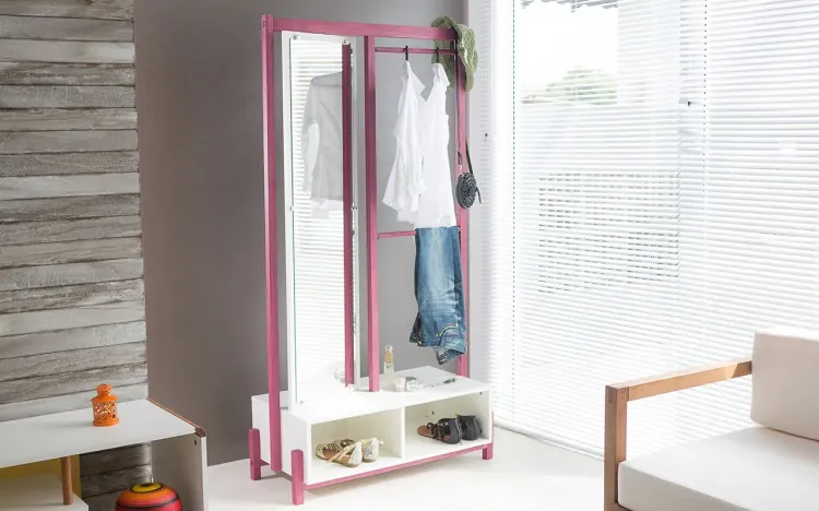 ARARA DE MADEIRA PARA ROUPAS COM CABIDEIROS E COM ESPELHO GIRATÓRIO TOUCADOR COM SAPATEIRA COR BRANCO COM LILÁS AMMY 90X42X173CM