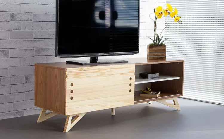 RACK TV MODERNO RETRÔ VINTAGE FREDDIE 1400 MDF FREIJÓ PÉS MADEIRA TAEDA PORTA DE CORRER MADEIRA TAEDA NATURAL 140x43,6x48,5 CM