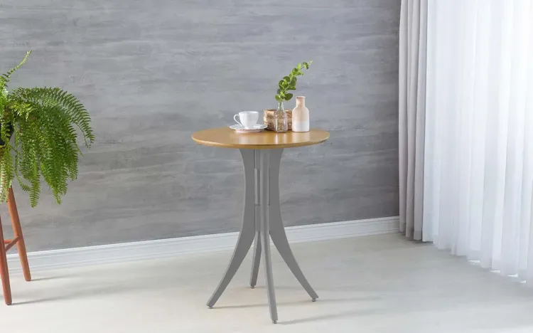 MESA BISTRÔ BAIXA REDONDA JULIETTE 60X77CM AMÊNDOA E CINZA CONCRETO