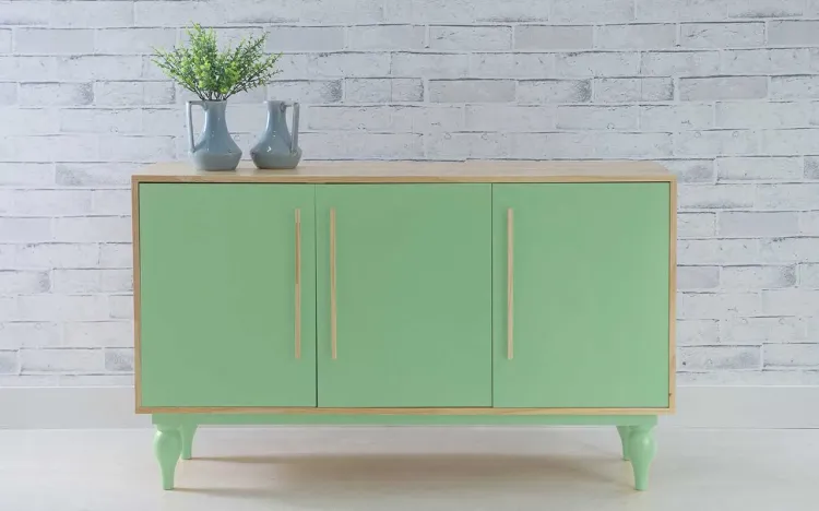 BALCÃO BUFFET COM PRATELEIRA E 3 PORTAS SIDERAL NATURAL E VERDE SÁLVIA 133X40X79,5 CM