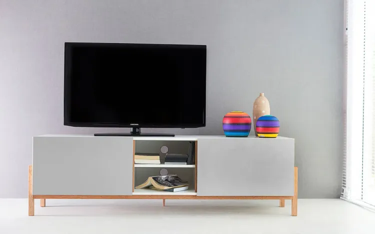 RACK TV CONTEMPORÂNEO MODERNO ERIC 1600 MDF BRANCO PÉS MADEIRA COR JATOBÁ 2 PORTAS CINZA  166x43,6x48,5 CM