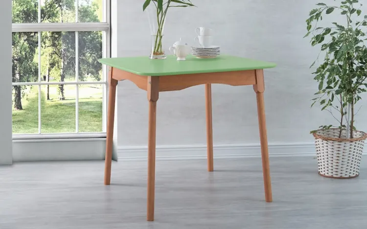 MESA DE JANTAR TORNEADA MIMO BASE VERNIZ JATOBÁ E TAMPO LACA VERDE SÁLVIA 80X80X76CM