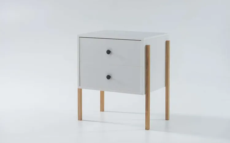 MESINHA DE CABECEIRA COM MADEIRA 2 GAVETAS NASH MDF BRANCO E PÉS TAUARI 54X37X60 CM