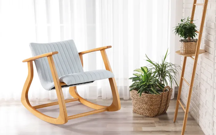 CADEIRA DE BALANÇO PARA QUARTO ESTOFADA SMITH MATELASSÊ VERNIZ JATOBÁ TEC.915 CINZA CLARO 65X83X72CM