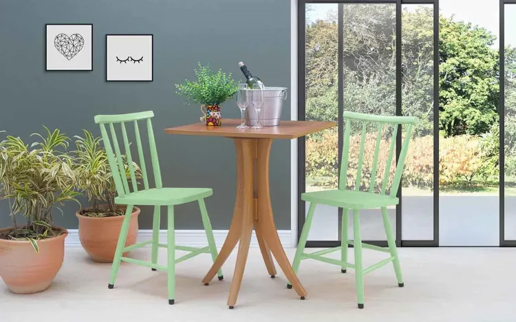 MESA QUADRADA E 2 CADEIRAS JULIETTE VERNIZ JATOBÁ E VERDE SÁLVIA