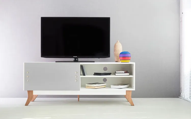 RACK TV VINTAGE 1400 MDF BRANCO PÉS MADEIRA COR JATOBÁ PORTA CINZA DE CORRER  140x44x55 CM