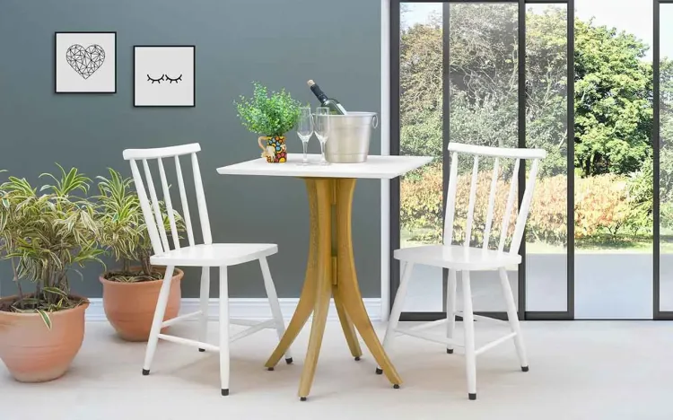 CONJUNTO MESA BISTRÔ COM 2 CADEIRAS QUADRADA JULIETTE VERNIZ AMÊNDOA E BRANCO