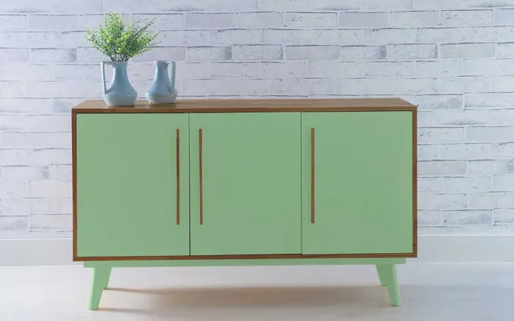 BUFFET PARA SALA DE JANTAR COM PRATELEIRA E 3 PORTAS CELESTE NÓZES E VERDE SÁLVIA 133X40X79,5 CM