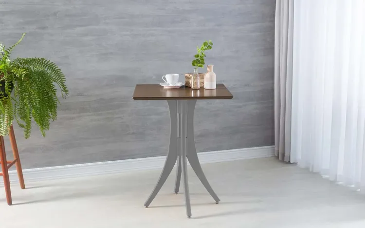 MESA PARA RESTAURANTE PEQUENA QUADRADA JULIETTE 60X60X77CM CAPUCCINO E CINZA CONCRETO