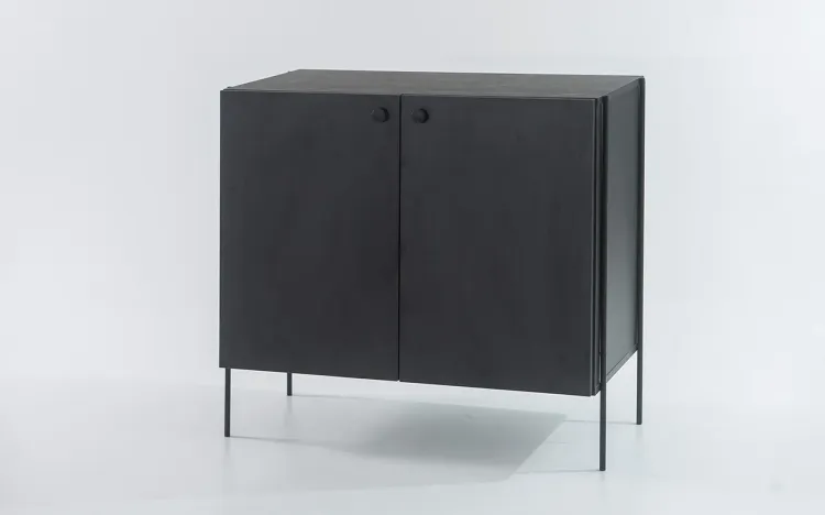 BALCÃO BUFFET 2 PORTAS COM PÉS DE METAL TRAY MDF PRETO 82,5X41,5X75 CM