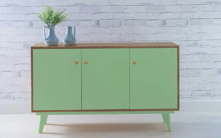 ARMÁRIO 3 PORTAS COM PRATELEIRA PUXADOR BOLINHA CELESTE NÓZES E VERDE SÁLVIA 133X40X79,5 CM 