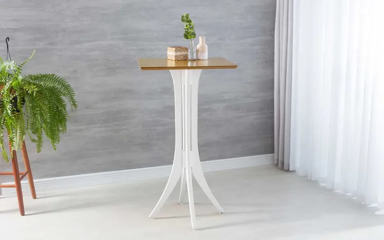 MESA BRANCA GOURMET ALTA DE MADEIRA MACIÇA QUADRADA JULIETTE 60x60X107CM AMÊNDOA E BRANCO