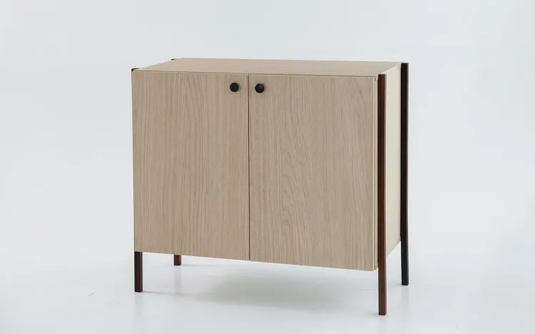 APARADOR BUFFET PEQUENO 2 PORTAS NASH MDF CARVALHO E PÉS DE MADEIRA IMBUIA 84X41,5X75 CM