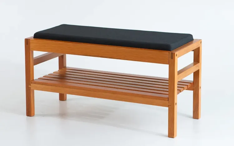 BANCO DECORATIVO ESTOFADO KERB VERNIZ JATOBÁ TEC. ALGODÃO PRETO 90X40X48CM