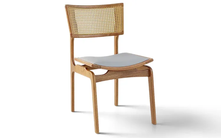 CADEIRA PALHINHA PARA SALA DE JANTAR LUCIE VERNIZ AM&Ecirc;NDOA E TEC. COURO SINT&Eacute;TICO OFF WHITE 49X61X82,5 CM