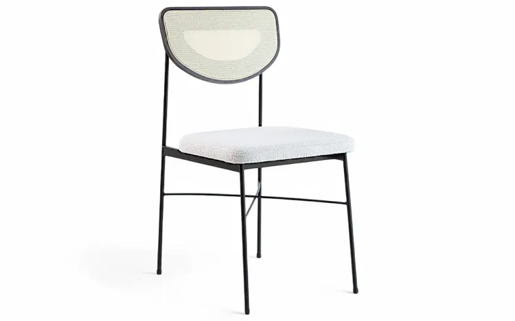 CADEIRA COM ENCOSTO DE PALHA E METAL CHLOE VERNIZ CAPUCCINO E TEC. BOUCLE 44X57X87 CM