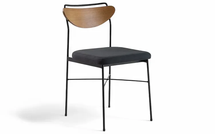 CADEIRA DE METAL COM ENCOSTO ANATOMICO LÉA VERNIZ AMÊNDOA E TEC. PRETO 44X57X81,5 CM