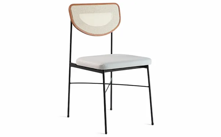 CADEIRA DE METAL PARA SALA DE JANTAR CHLOE VERNIZ JATOBÁ E TEC. COURO SINTÉTICO OFF WHITE 44X57X87 CM