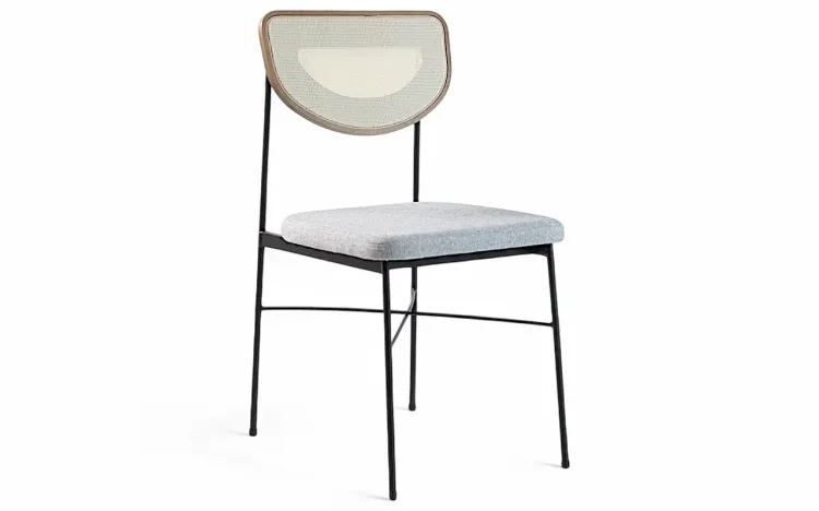 CADEIRA ESTOFADA DE METAL E PALHINHA CHLOE VERNIZ AMÊNDOA E TEC. MESCLA 44X57X87 CM