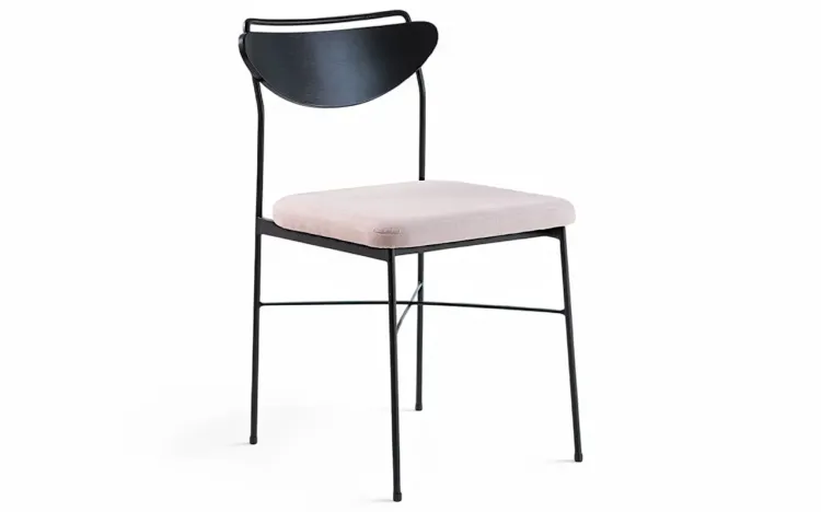 CADEIRA DE METAL ESTOFADA PARA SALA DE JANTAR LÉA LACA PRETO E TEC. ROSA 44X57X81,5 CM
