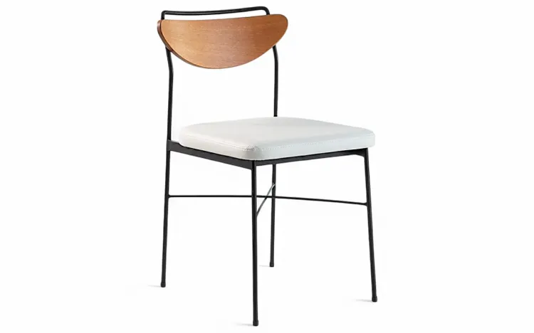 CADEIRA ESTOFADA COM METAL LÉA VERNIZ JATOBÁ E TEC. COURO SINTÉTICO OFF WHITE 44X57X81,5 CM