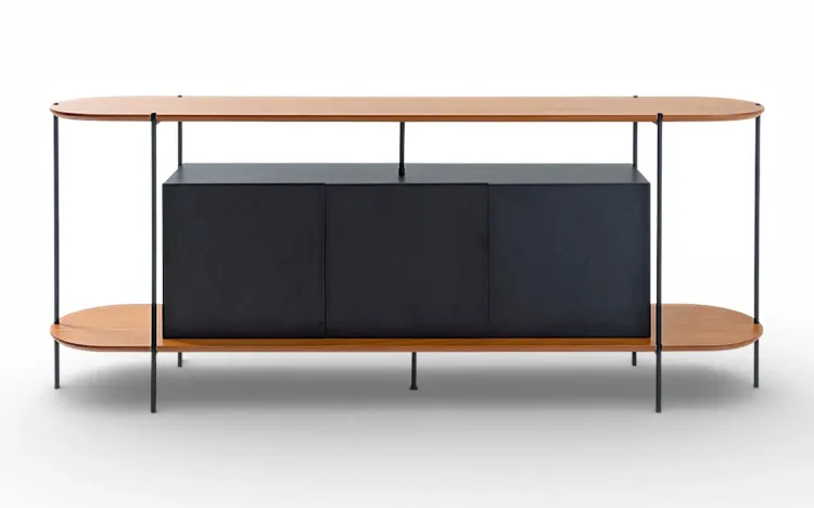 BUFFET APARADOR MODERNO 3 PORTAS PRETO TAMPO EM TAUARI NATURAL E PÉS DE METAL MOOB 180X35X75,5 CM