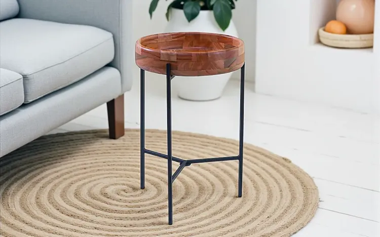 MESA DE CANTO REDONDA PRETA INDUSTRIAL BAIXA PARA SALA TAMPO DE MADEIRA BASE EM METAL AÇO BEHL 32x32x50 CM
