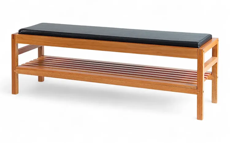 BANCO PESEIRA DE MADEIRA MÉDIO KERB VERNIZ JATOBÁ TEC. COURO SINTÉTICO PRETO 140X40X48CM